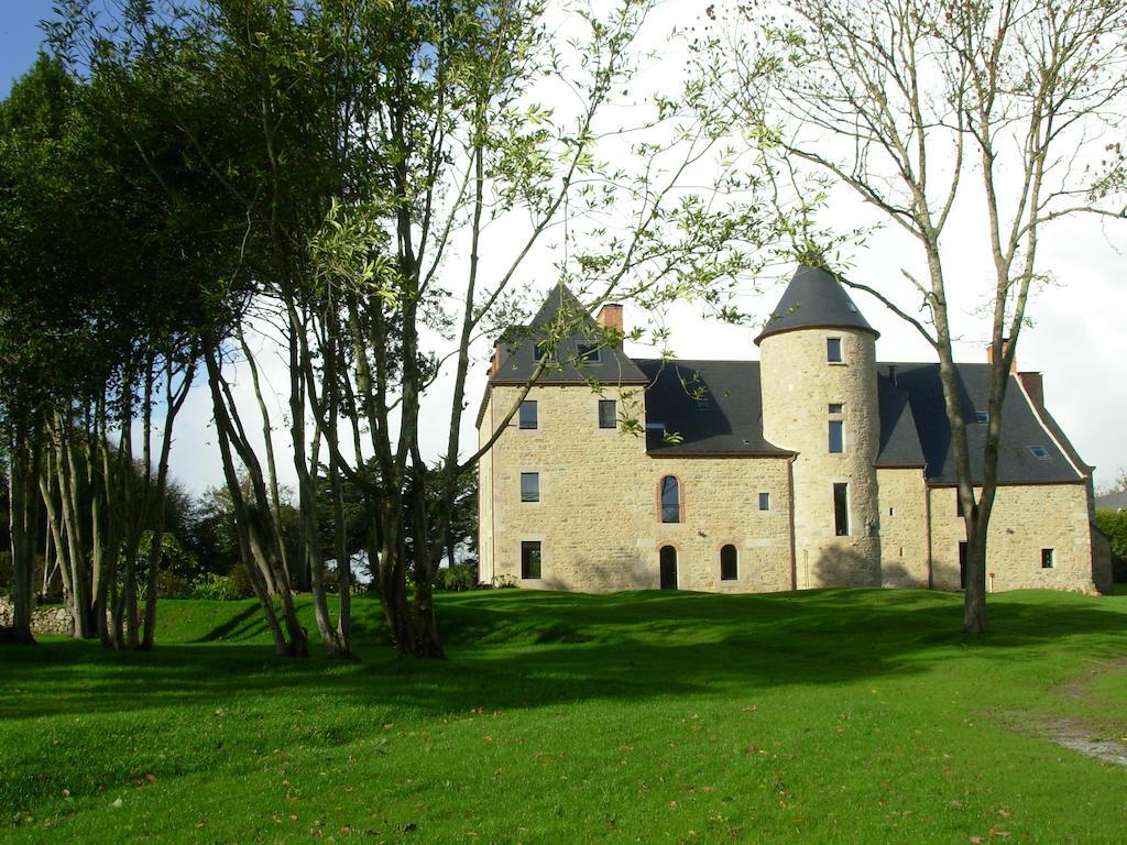 Manoir De Kergrec'H Hotel Plougrescant Exterior photo